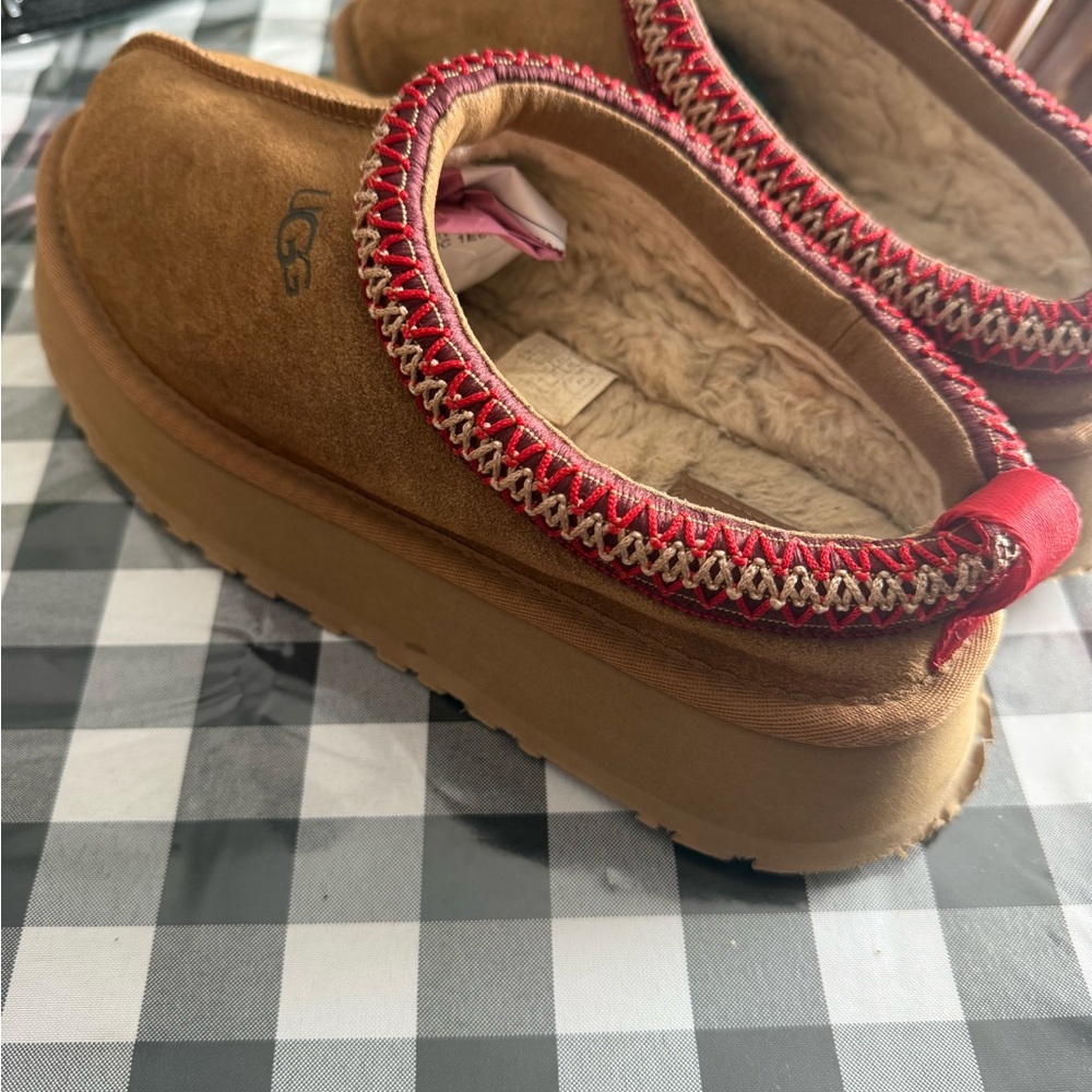 UGG Tan Suede Slippers with Red Accent - Picture 3 of 3